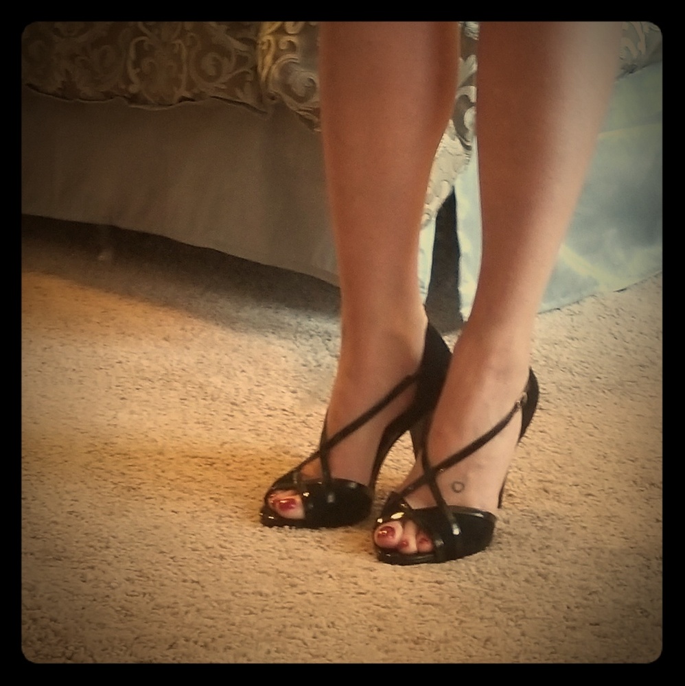 White House Black Market - Heels